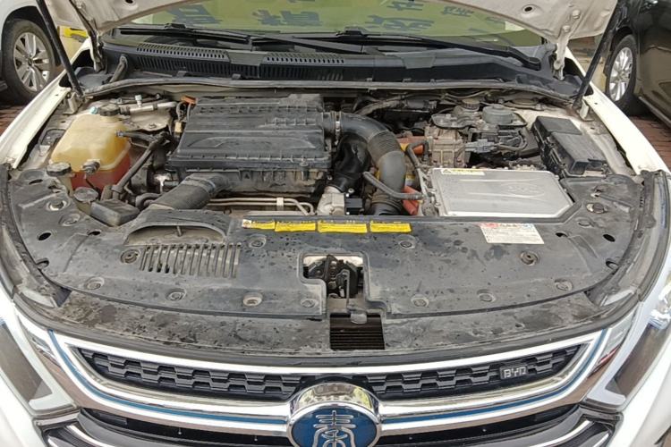 Used BYD Qin New Energy 2017 1.5T Luxury Model Engine Bay