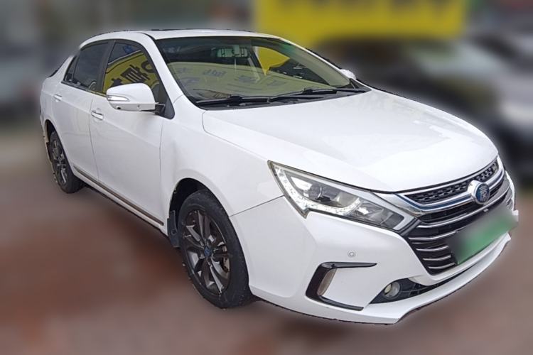 Used BYD Qin New Energy 2017 1.5T Luxury Model Front Right 45 Deg