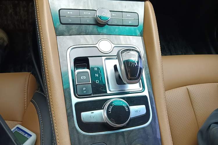 Used BYD Qin New Energy 2017 1.5T Luxury Model Gear Lever