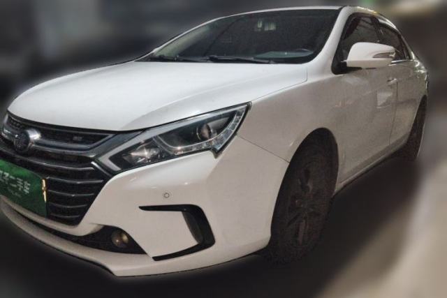 BYD Qin New Energy 2017 1.5T Luxury Model usado