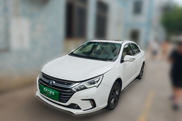 Used BYD Qin New Energy 2017 1.5T Luxury Model Guazi used car, China used car export, Used car for sale, Used cars, Cheapest cars for sale