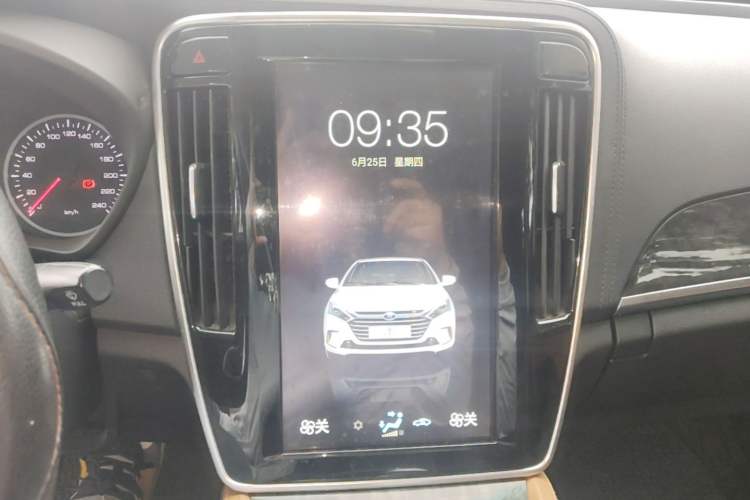 Used BYD Qin New Energy 2017 1.5T Luxury Model Audio And AC Panel
