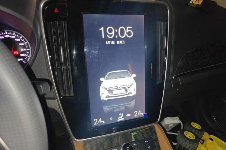 Used BYD Qin New Energy 2017 1.5T Luxury Model Audio And AC Panel