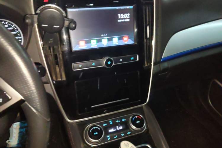 Used BYD Qin New Energy 2017 Qin 1.5T 100 Audio And AC Panel