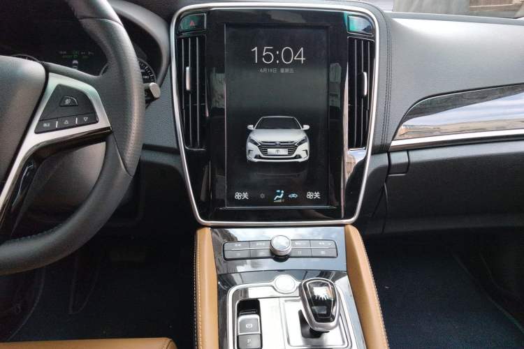 Used BYD Qin New Energy 2017 1.5T Luxury Model Audio And AC Panel