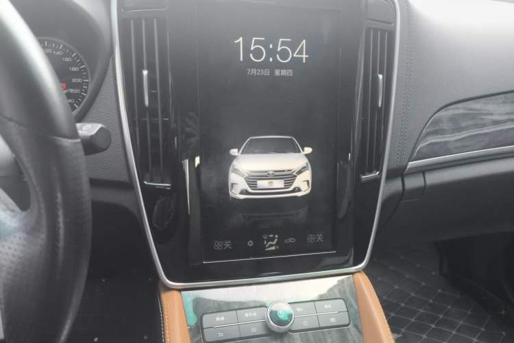 Used BYD Qin New Energy 2017 Qin 1.5T 100 Audio And AC Panel