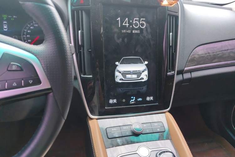 Used BYD Qin New Energy 2017 1.5T Luxury Model Audio And AC Panel