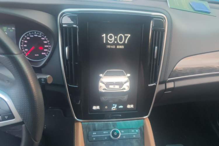 Used BYD Qin New Energy 2017 1.5T Luxury Model Audio And AC Panel