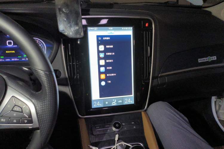 Used BYD Qin New Energy 2017 Qin EV300 Flagship Model Audio And AC Panel