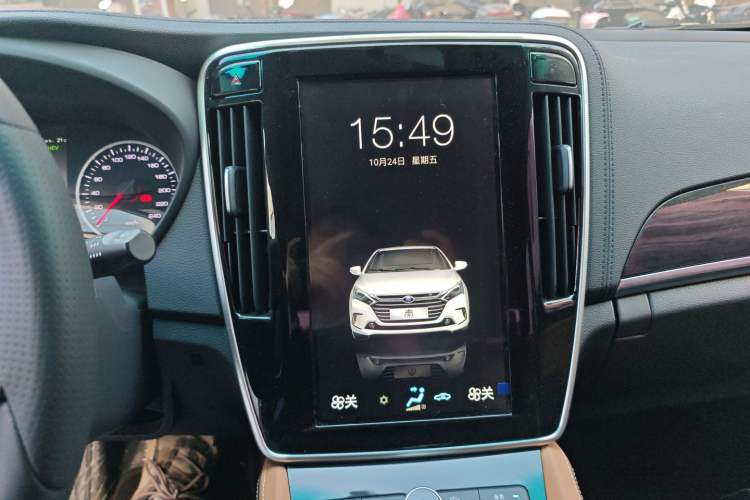Used BYD Qin New Energy 2017 1.5T Luxury Model Audio And AC Panel