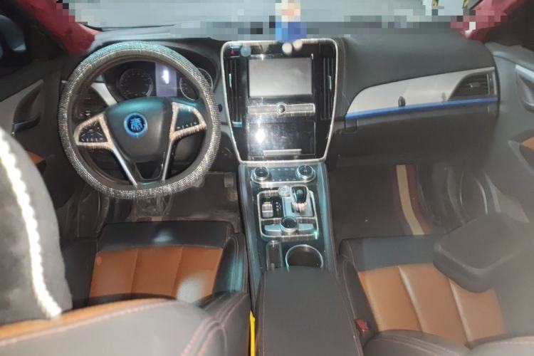 Used BYD Qin New Energy 2017 Qin 1.5T 100 Center Console