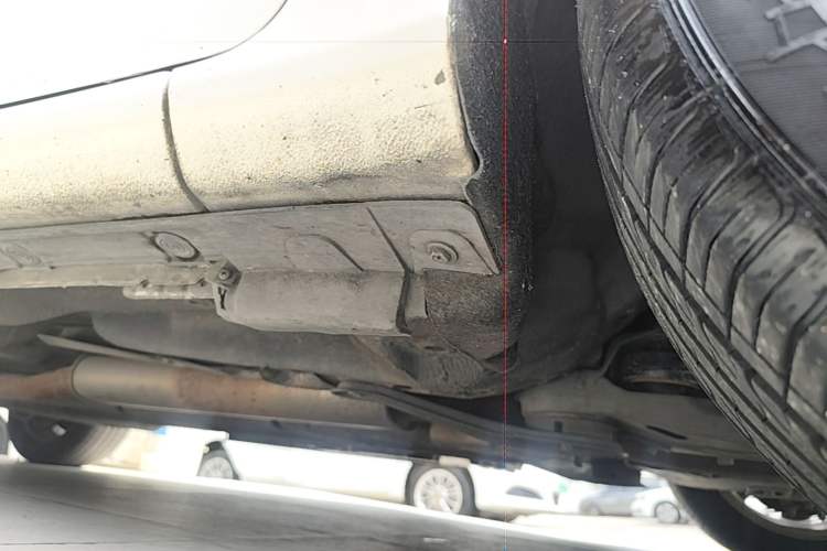 Used BYD Qin New Energy 2017 1.5T Luxury Model Chassis Front Right