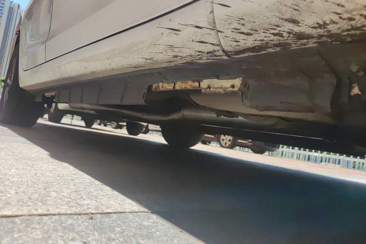 Used BYD Qin New Energy 2017 1.5T Luxury Model Chassis Front Right