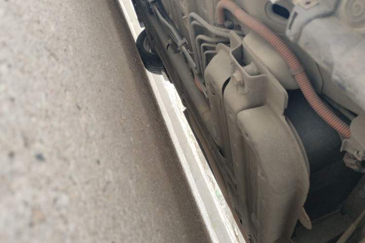 Used BYD Qin New Energy 2017 Qin 1.5T 100 Chassis Rear Left