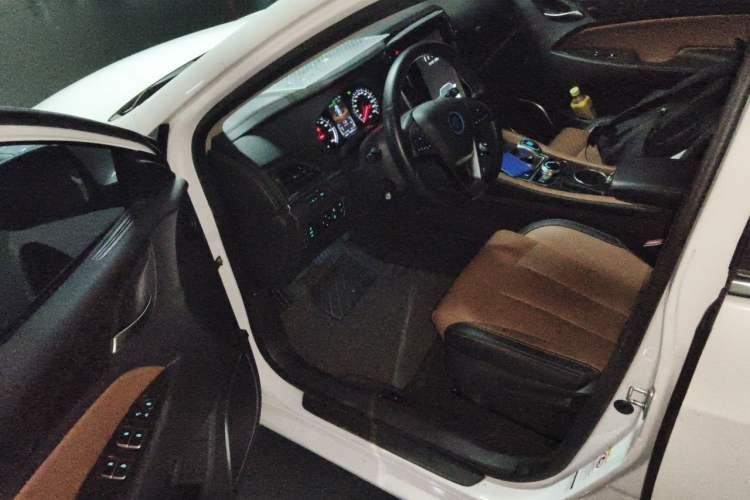 Used BYD Qin New Energy 2017 1.5T Luxury Model Driver Seat