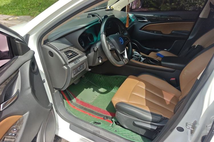 Used BYD Qin New Energy 2017 1.5T Luxury Model Driver Seat