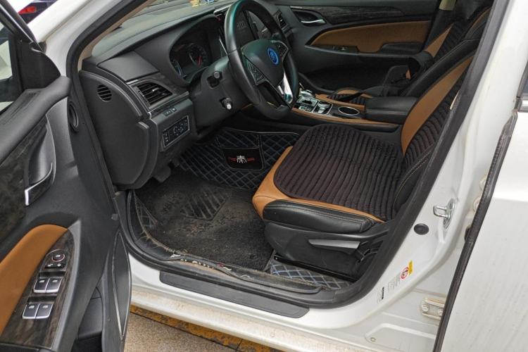 Used BYD Qin New Energy 2017 1.5T Luxury Model Driver Seat