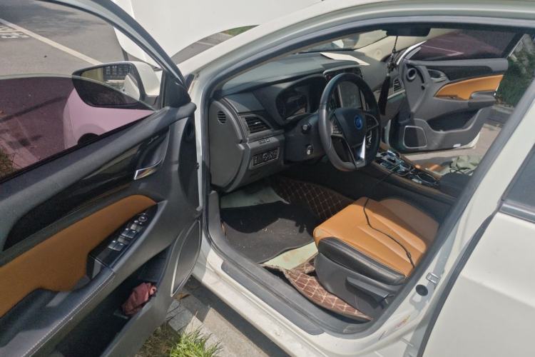Used BYD Qin New Energy 2017 1.5T Luxury Model Driver Seat