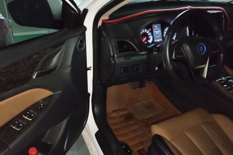 Used BYD Qin New Energy 2017 1.5T Luxury Model Driver Seat