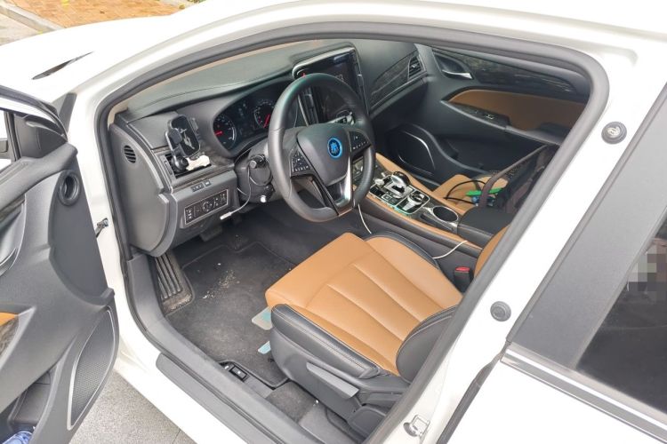 Used BYD Qin New Energy 2017 1.5T Luxury Model Driver Seat