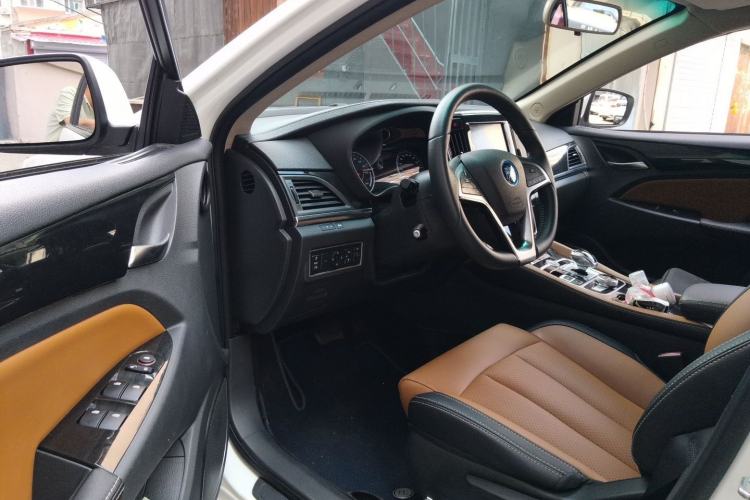 Used BYD Qin New Energy 2017 1.5T Luxury Model Driver Seat