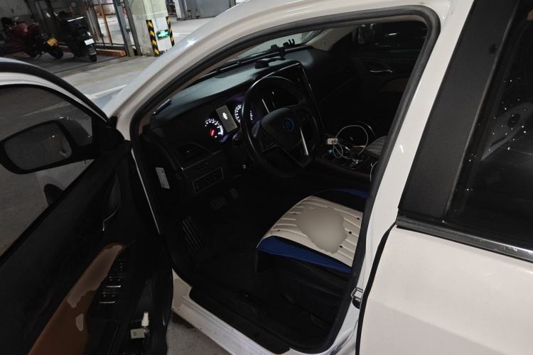 Used BYD Qin New Energy 2017 1.5T Luxury Model Driver Seat