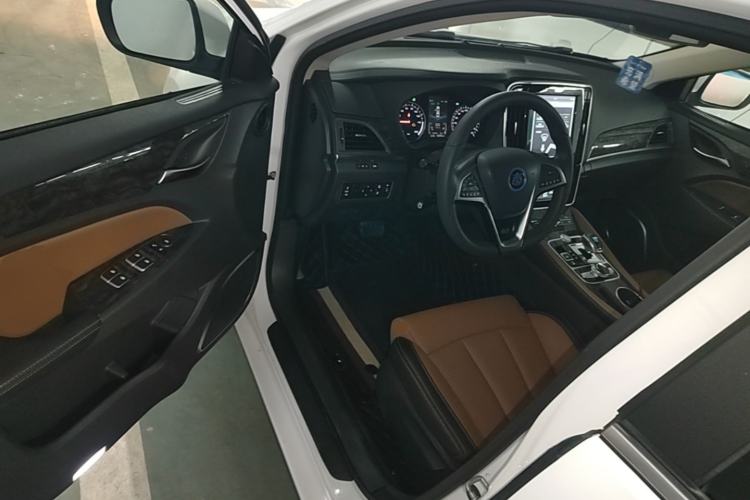 Used BYD Qin New Energy 2017 1.5T Luxury Model Driver Seat