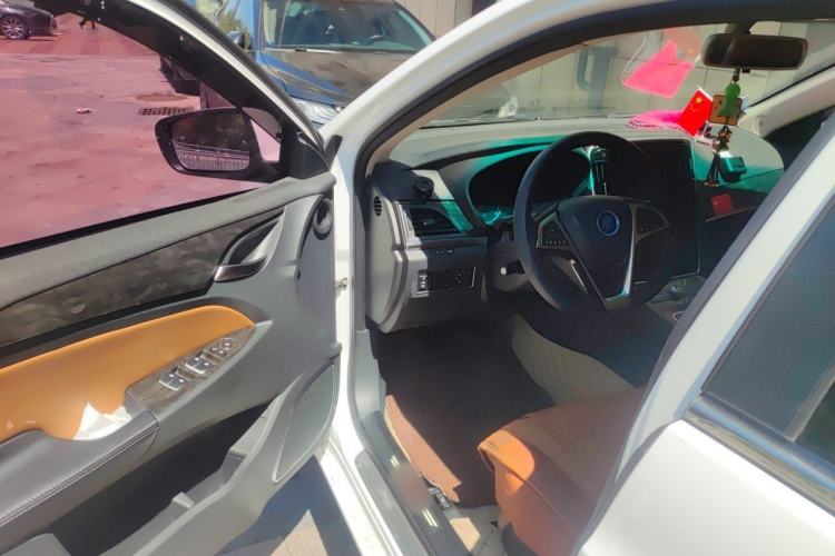 Used BYD Qin New Energy 2017 1.5T Luxury Model Driver Seat