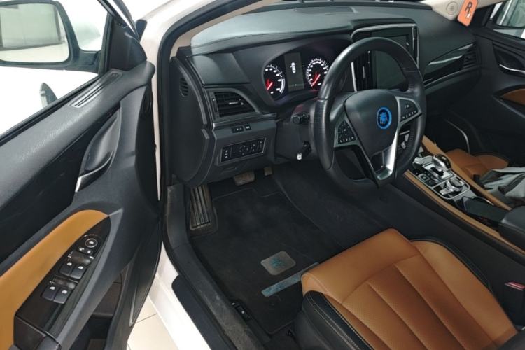 Used BYD Qin New Energy 2017 1.5T Luxury Model Driver Seat