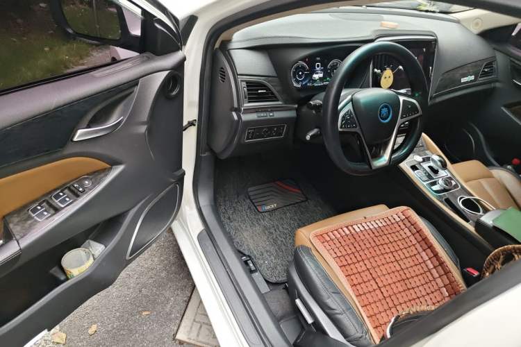 Used BYD Qin New Energy 2017 Qin 1.5T 100 Driver Seat