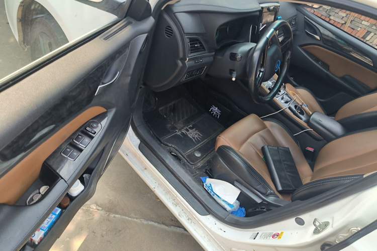 Used BYD Qin New Energy 2017 1.5T Luxury Model Driver Seat