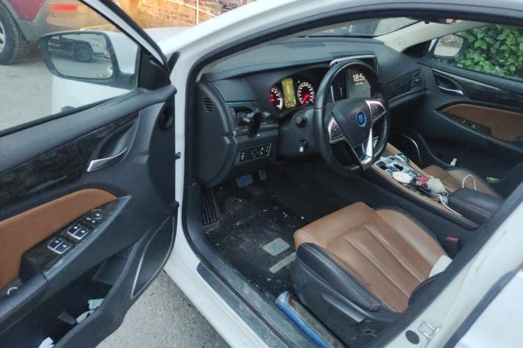 Used BYD Qin New Energy 2017 1.5T Luxury Model Driver Seat