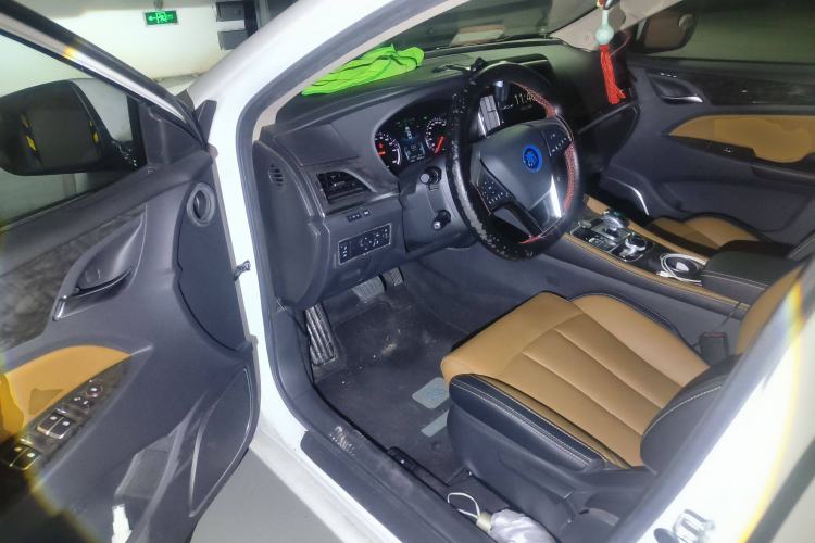 Used BYD Qin New Energy 2017 1.5T Luxury Model Driver Seat
