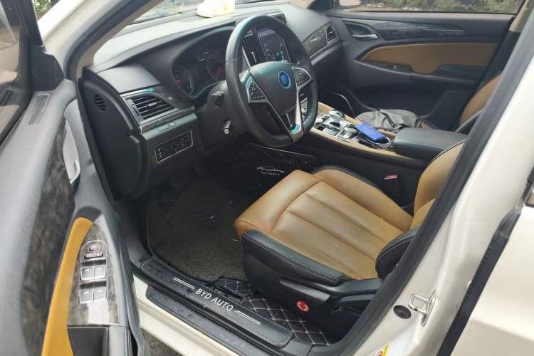 Used BYD Qin New Energy 2017 1.5T Luxury Model Driver Seat