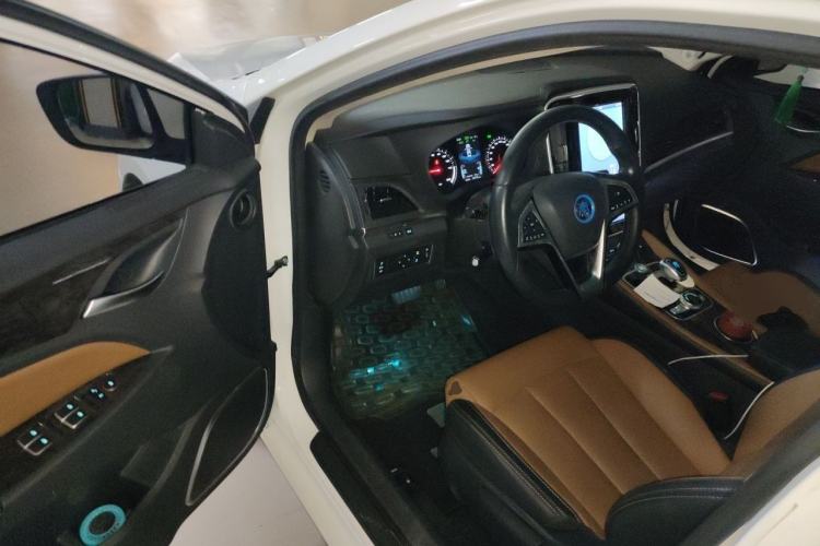 Used BYD Qin New Energy 2017 1.5T Luxury Model Driver Seat