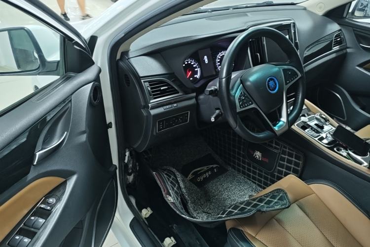 Used BYD Qin New Energy 2017 1.5T Luxury Model Driver Seat