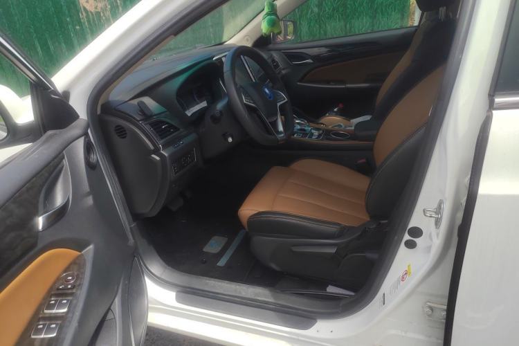 Used BYD Qin New Energy 2017 1.5T Luxury Model Driver Seat