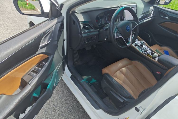 Used BYD Qin New Energy 2017 1.5T Luxury Model Driver Seat