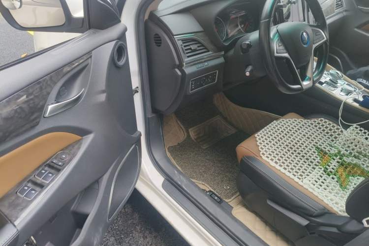 Used BYD Qin New Energy 2017 1.5T Luxury Model Driver Seat