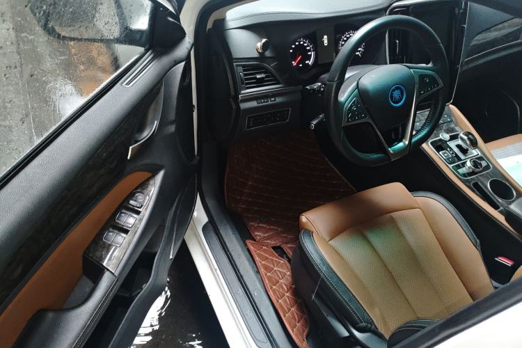 Used BYD Qin New Energy 2017 1.5T Luxury Model Driver Seat