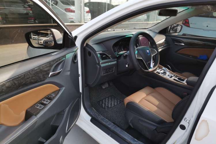 Used BYD Qin New Energy 2017 1.5T Luxury Model Driver Seat
