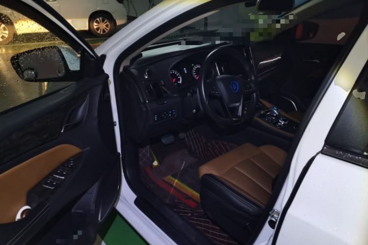 Used BYD Qin New Energy 2017 1.5T Luxury Model Driver Seat