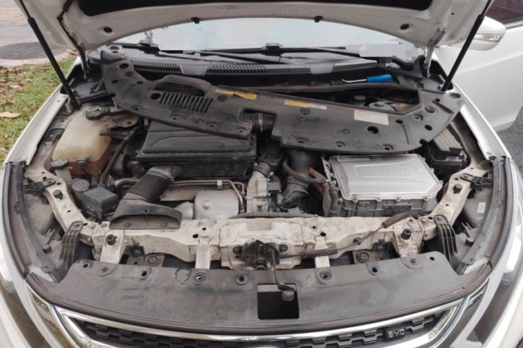 Used BYD Qin New Energy 2017 1.5T Luxury Model Engine Bay