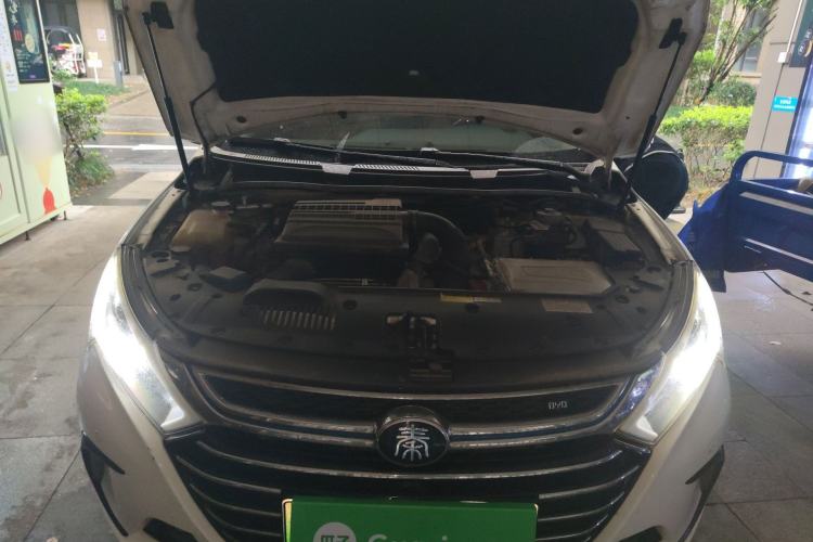 Used BYD Qin New Energy 2017 1.5T Luxury Model Engine Bay