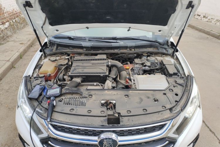 Used BYD Qin New Energy 2017 Qin 1.5T 100 Engine Bay