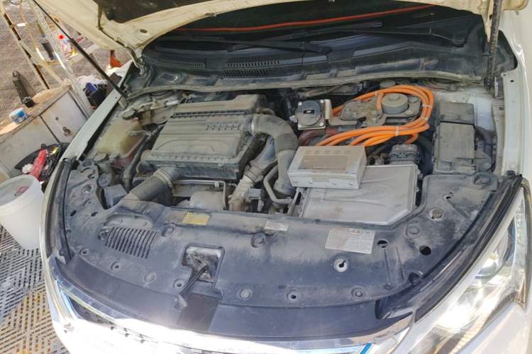 Used BYD Qin New Energy 2017 1.5T Luxury Model Engine Bay