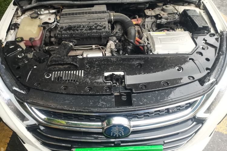 Used BYD Qin New Energy 2017 1.5T Luxury Model Engine Bay