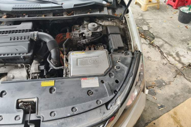 Used BYD Qin New Energy 2017 Qin 1.5T 100 Engine Bay Left