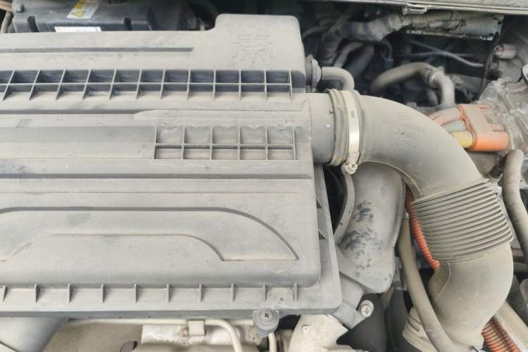 Used BYD Qin New Energy 2017 1.5T Luxury Model Engine Bay Left