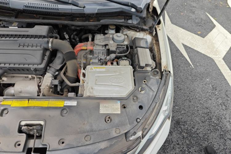 Used BYD Qin New Energy 2017 1.5T Luxury Model Engine Bay Left